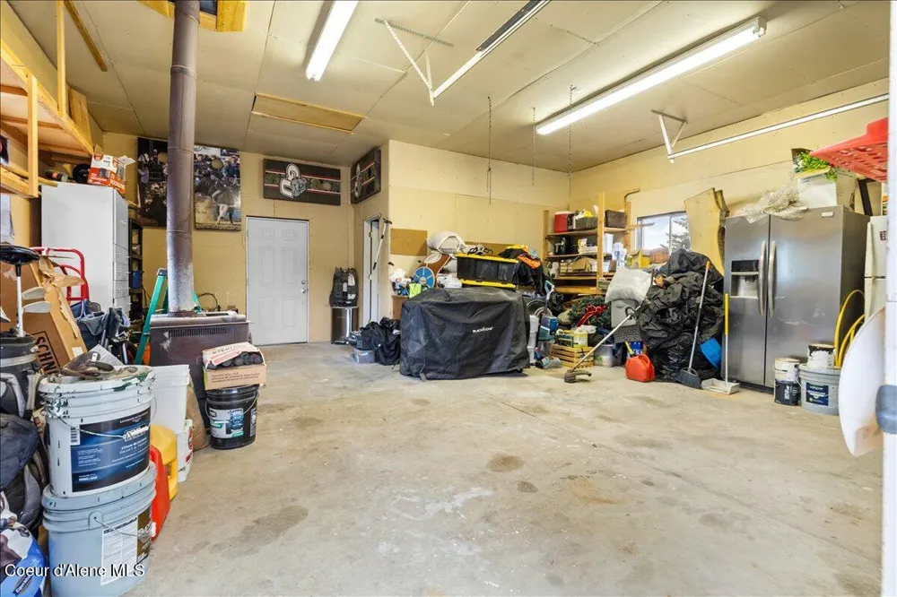 2128 E Shoshone Athol, ID 83801