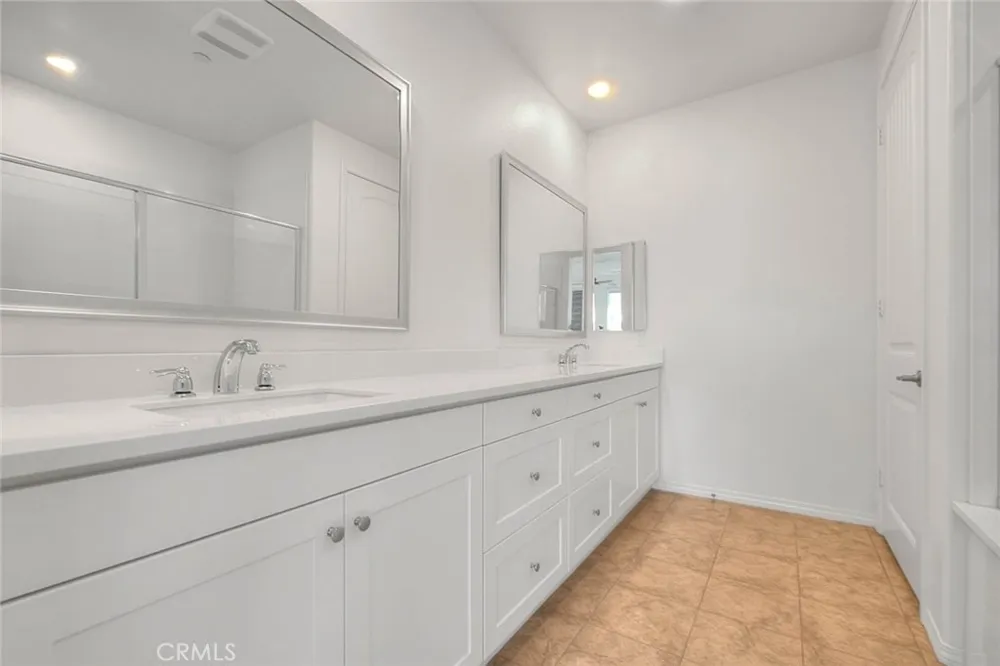 4068 E Amigos Privado Ontario, CA 91761
