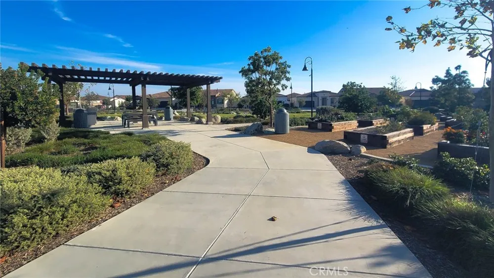 4068 E Amigos Privado Ontario, CA 91761