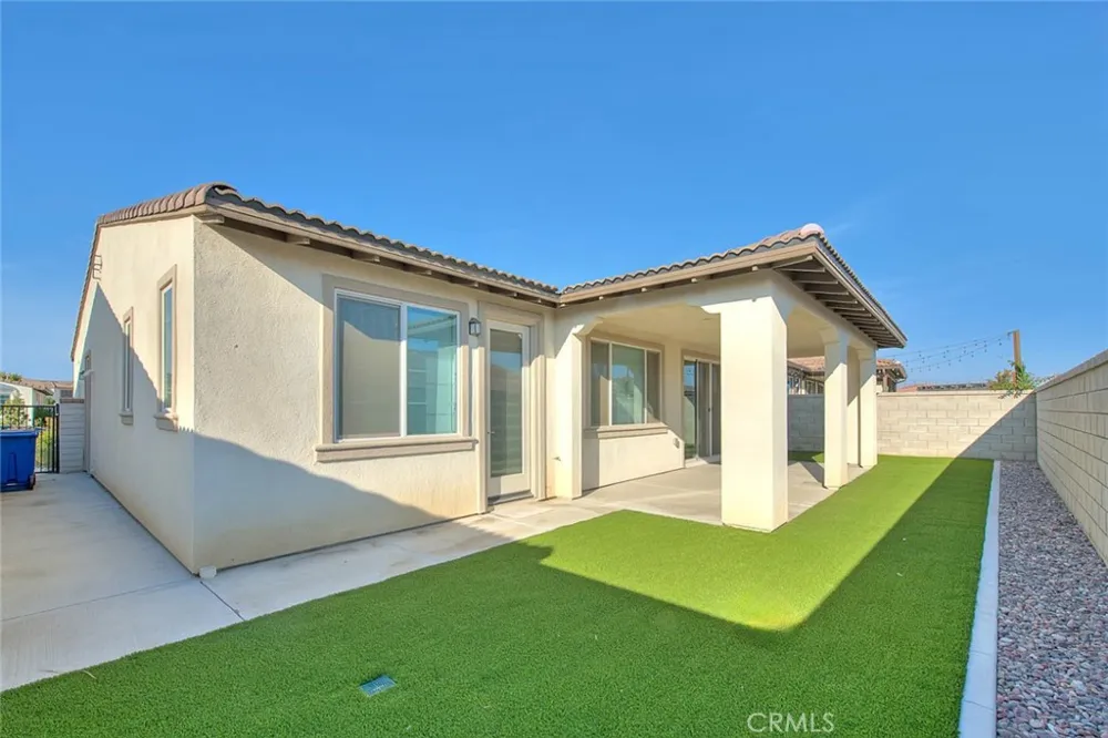 4068 E Amigos Privado Ontario, CA 91761