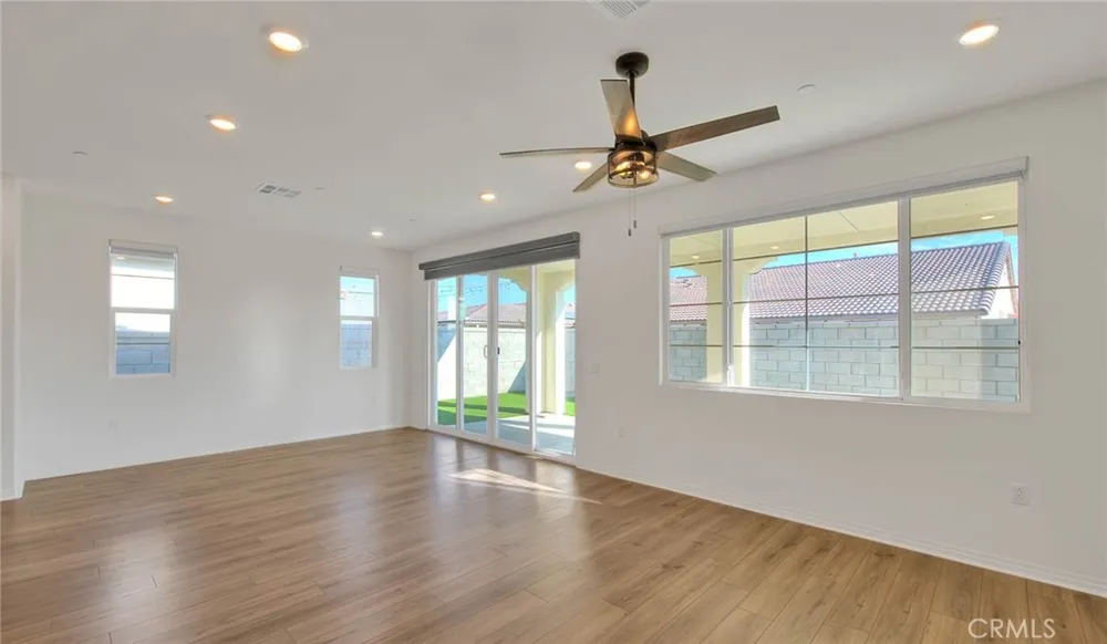 4068 E Amigos Privado Ontario, CA 91761