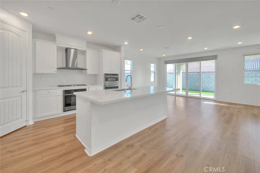 4068 E Amigos Privado Ontario, CA 91761