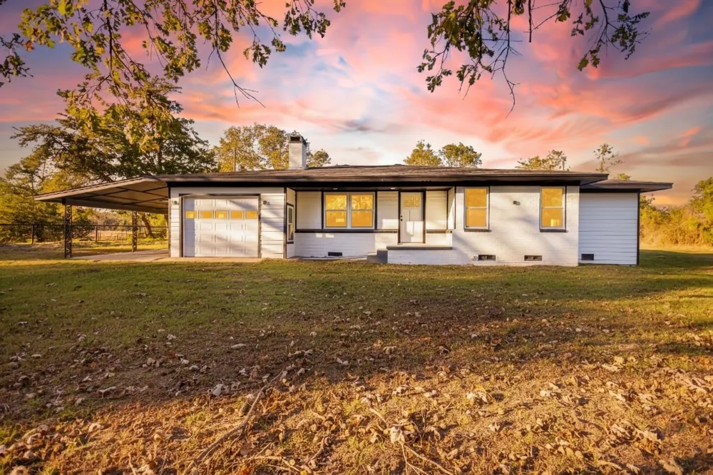9086 FM 49 Gilmer, TX 75644