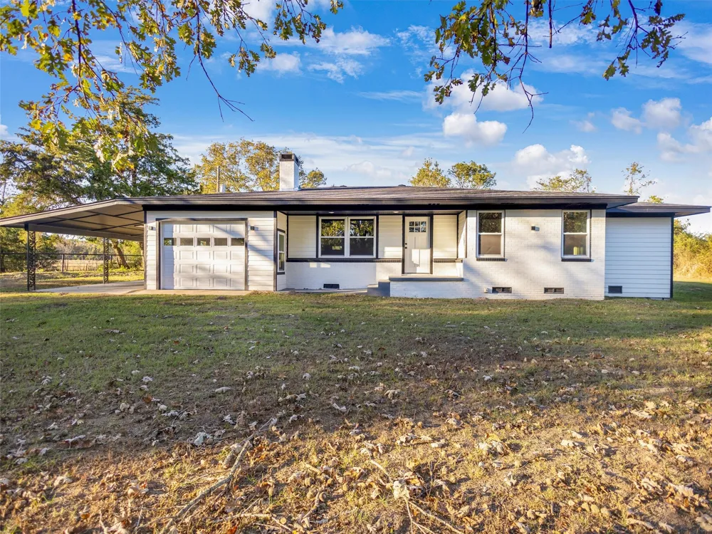 9086 FM 49 Gilmer, TX 75644
