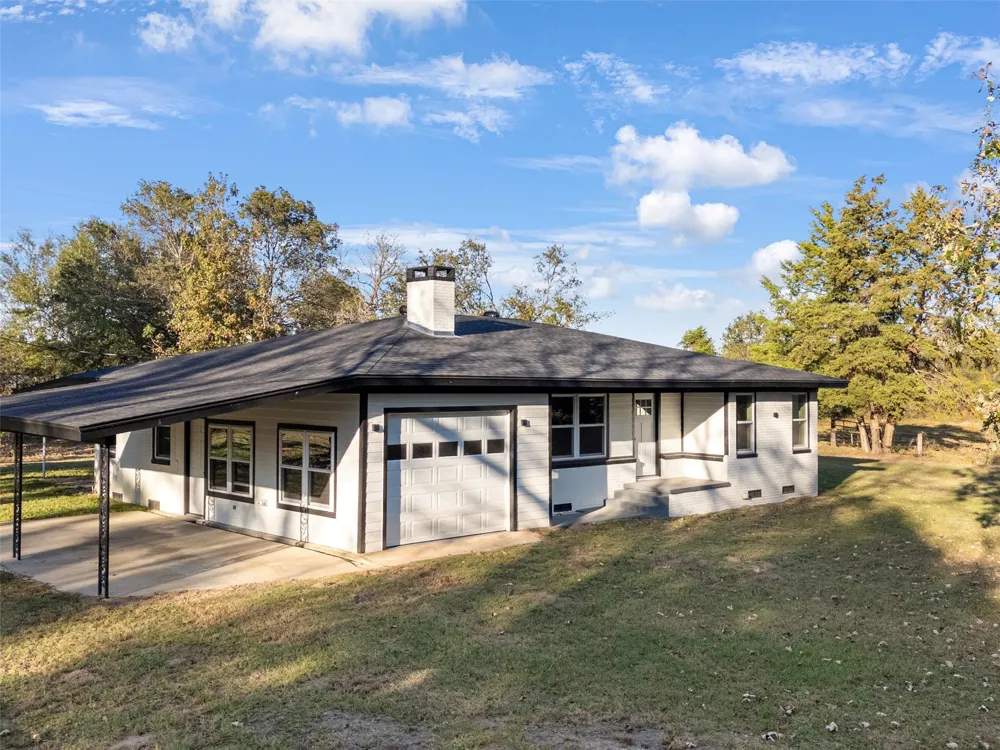 9086 FM 49 Gilmer, TX 75644