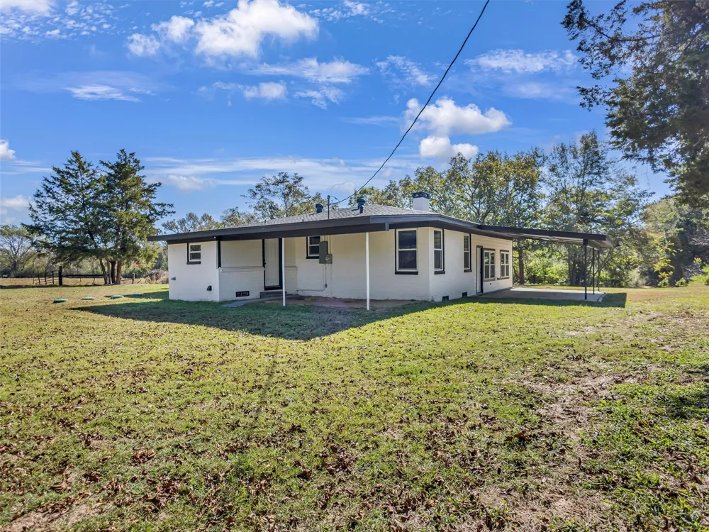 9086 FM 49 Gilmer, TX 75644