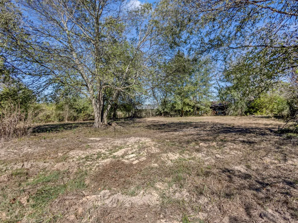 9086 FM 49 Gilmer, TX 75644