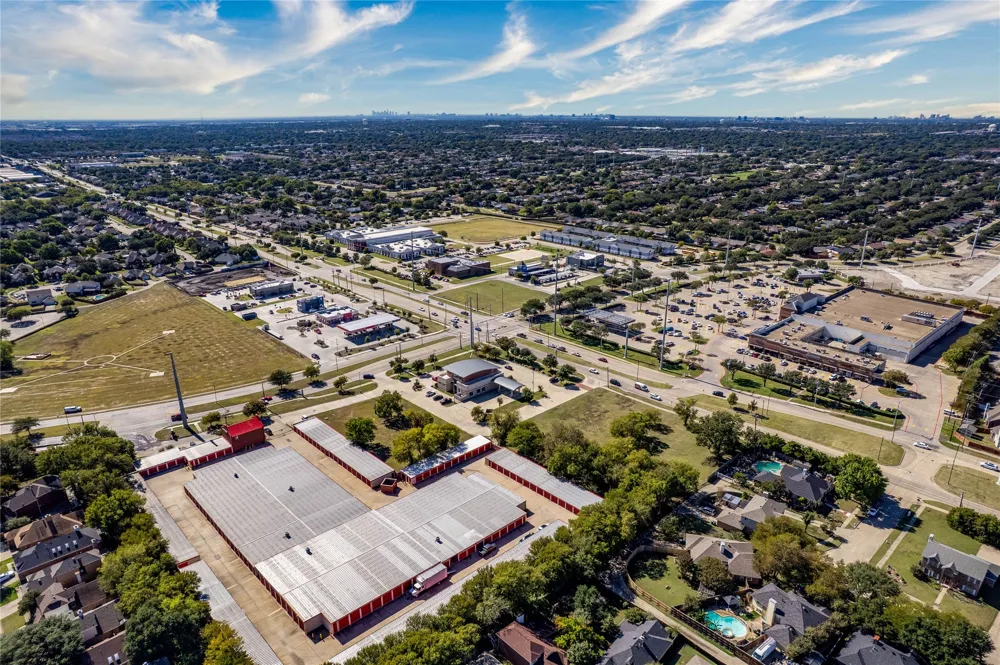 2401 Arapaho Road Garland, TX 75044