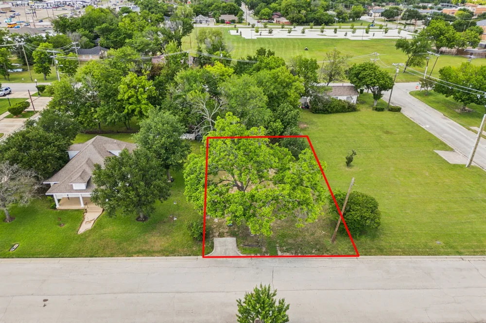 133 Minnie Keller, TX 76248