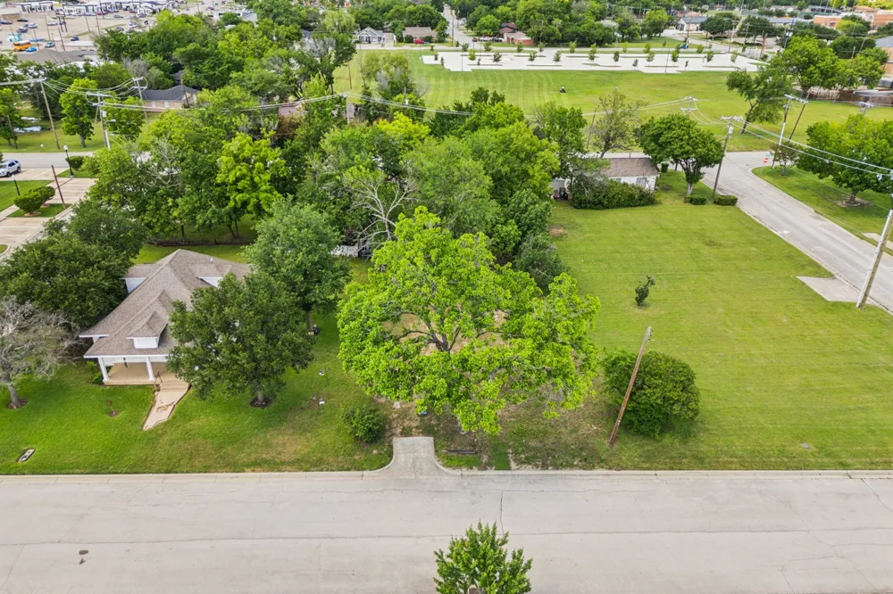 133 Minnie Keller, TX 76248