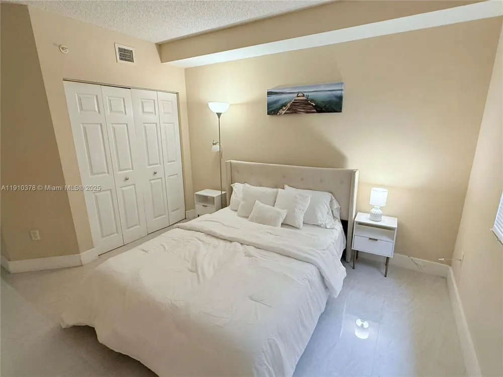 17150 Bay Rd #2102 Sunny Isles Beach, FL 33160