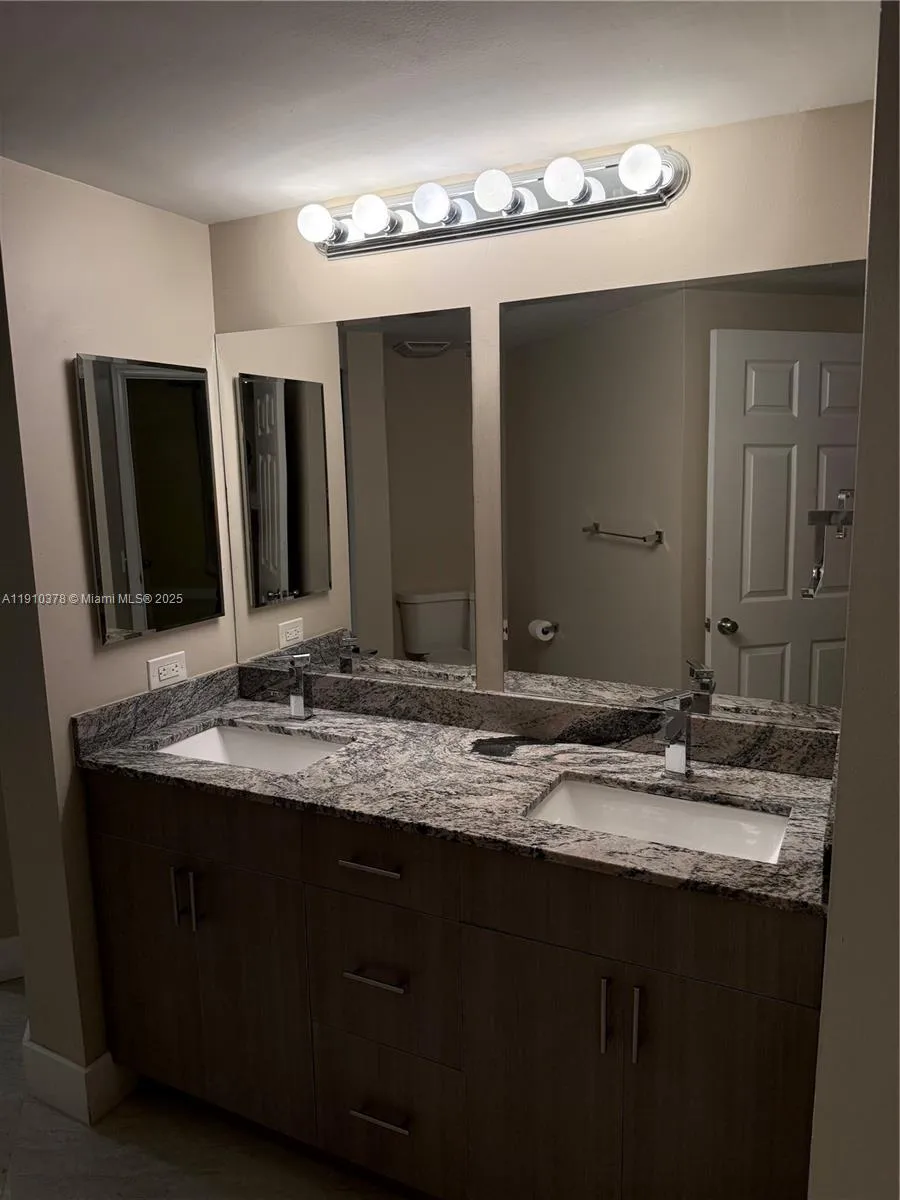 17150 Bay Rd #2102 Sunny Isles Beach, FL 33160