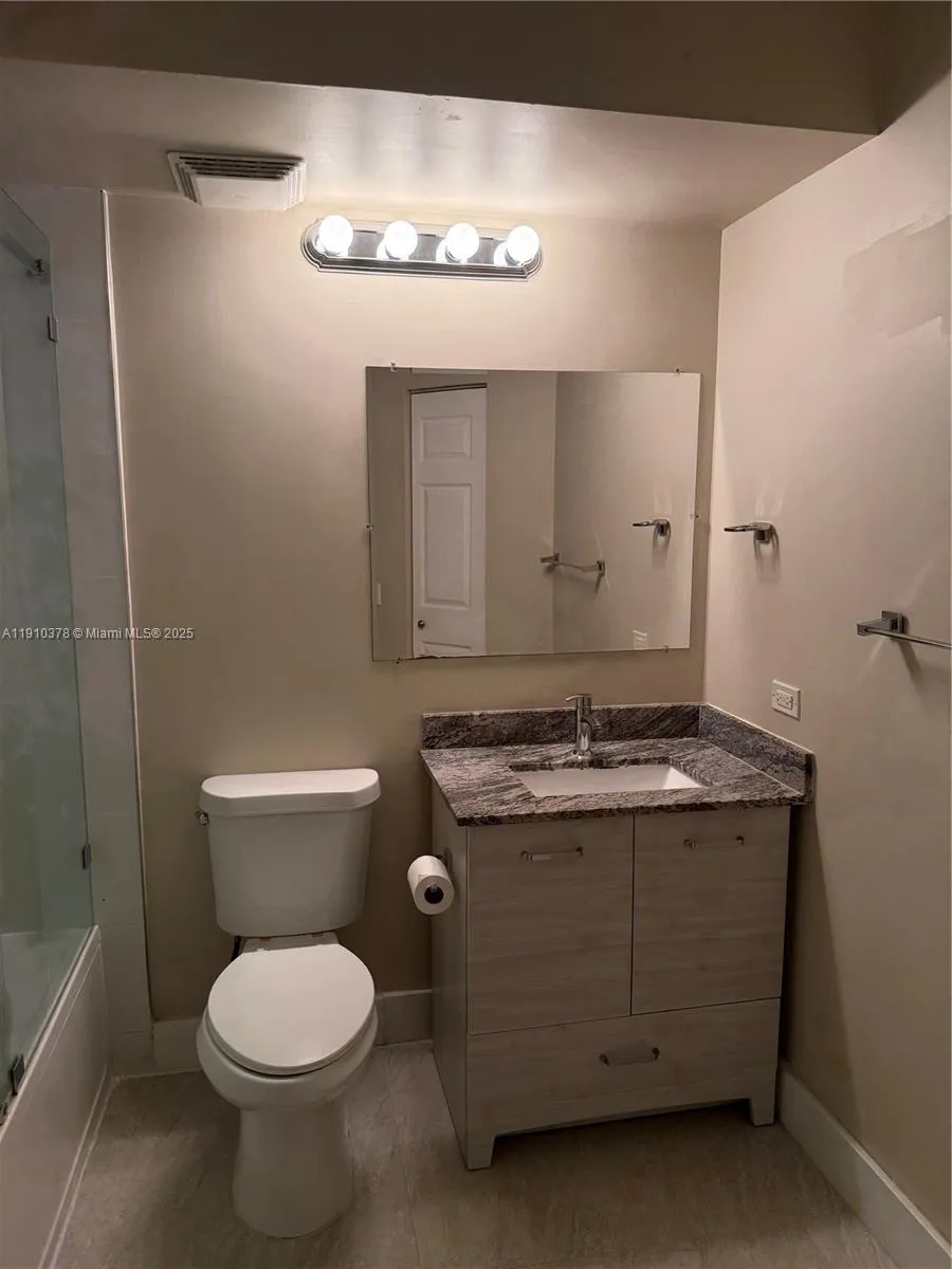17150 Bay Rd #2102 Sunny Isles Beach, FL 33160