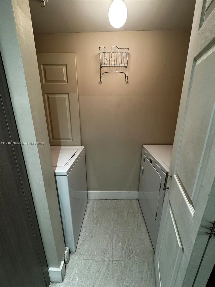 17150 Bay Rd #2102 Sunny Isles Beach, FL 33160