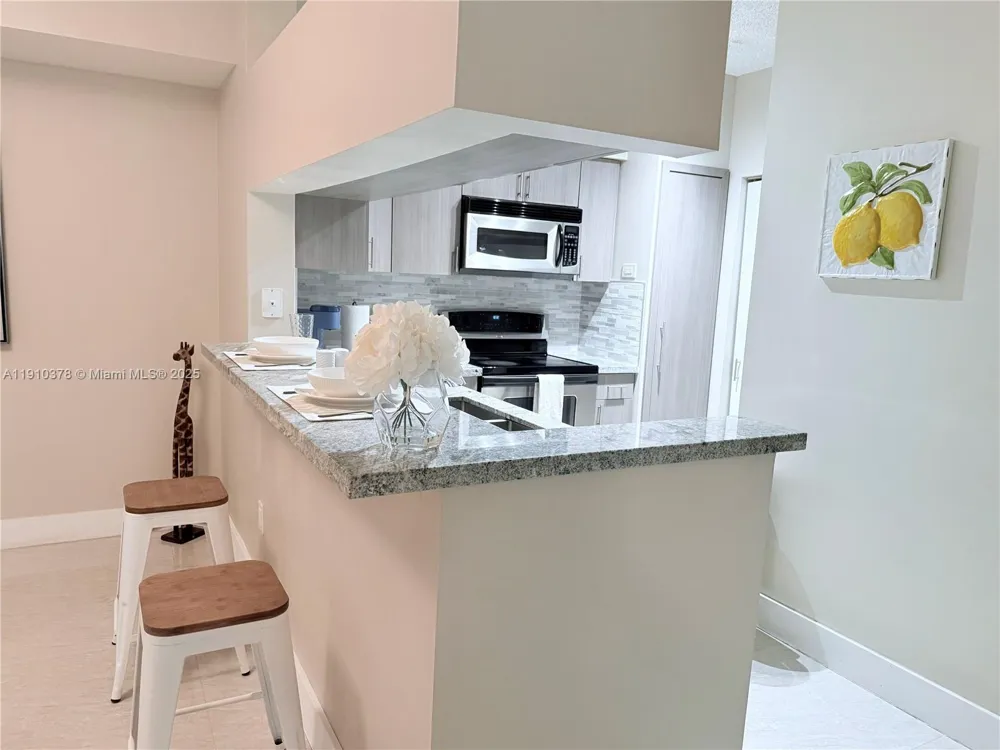 17150 Bay Rd #2102 Sunny Isles Beach, FL 33160