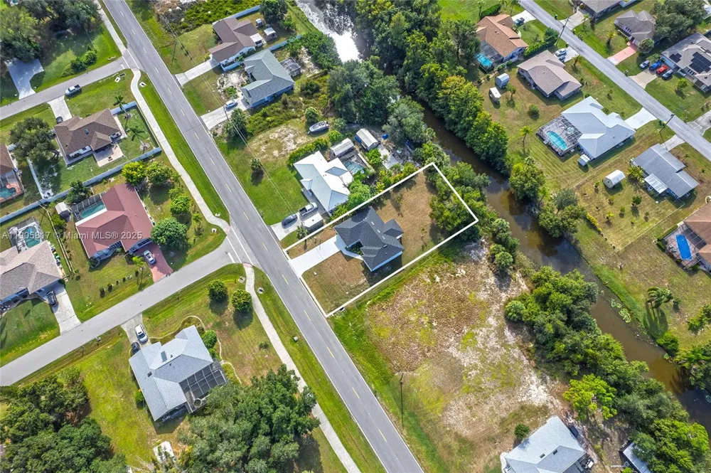 407 Harbor Blvd Port Charlotte, FL 33954