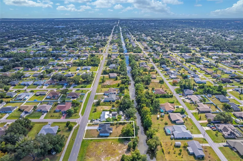 407 Harbor Blvd Port Charlotte, FL 33954