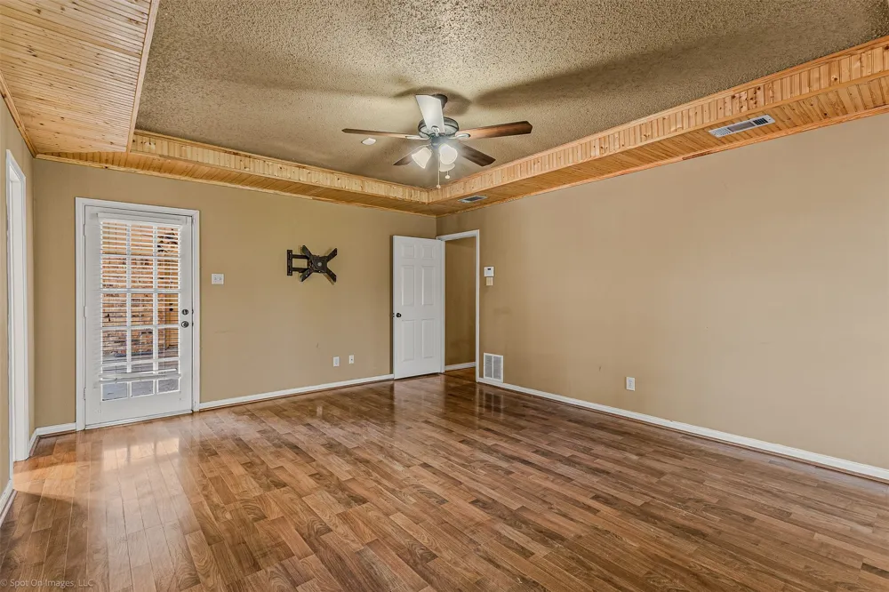 9510 S State Highway 34 Scurry, TX 75158