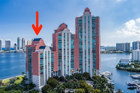 3370 Hidden Bay Dr #303