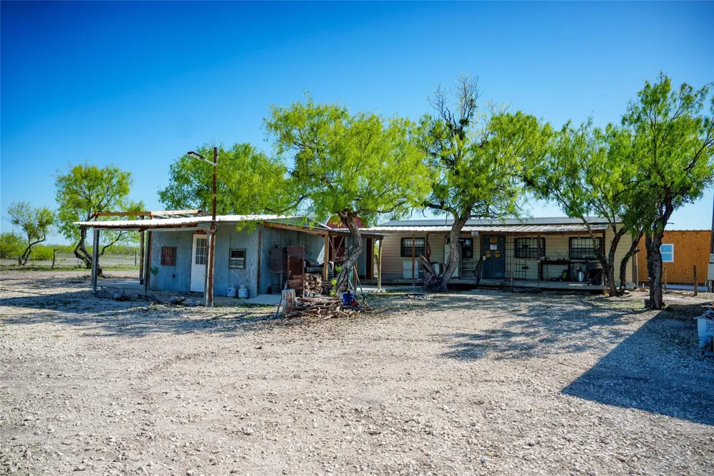 12355 Texas 131 Brackettville, TX 78832