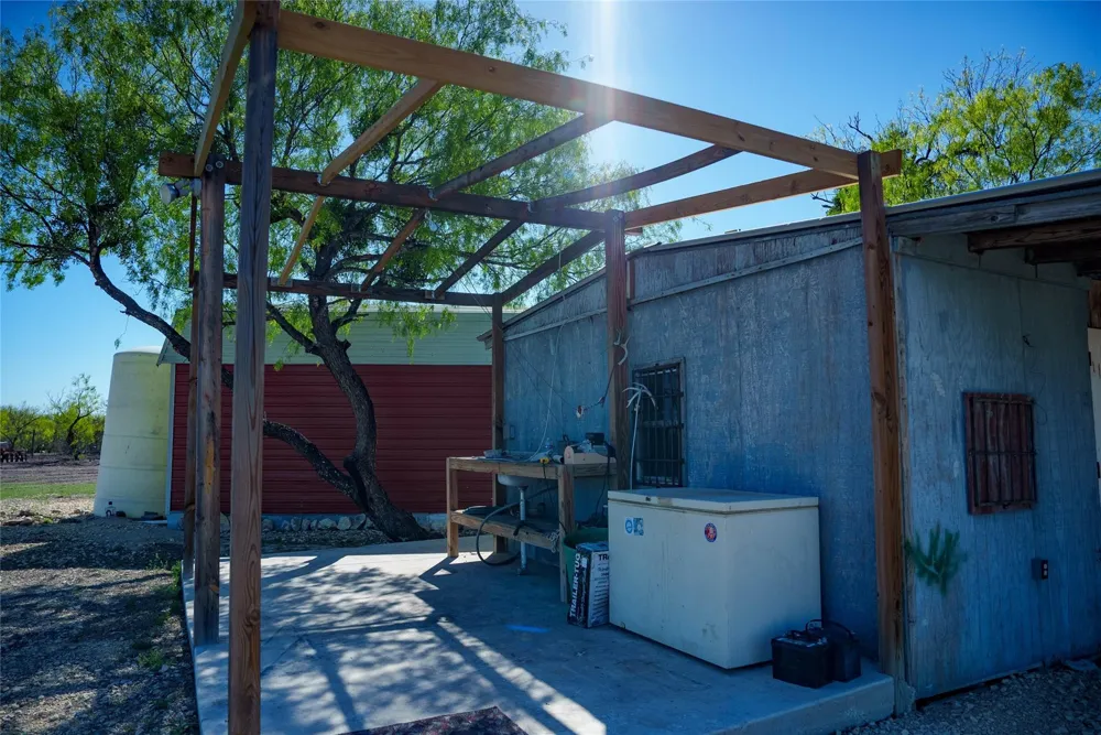 12355 Texas 131 Brackettville, TX 78832