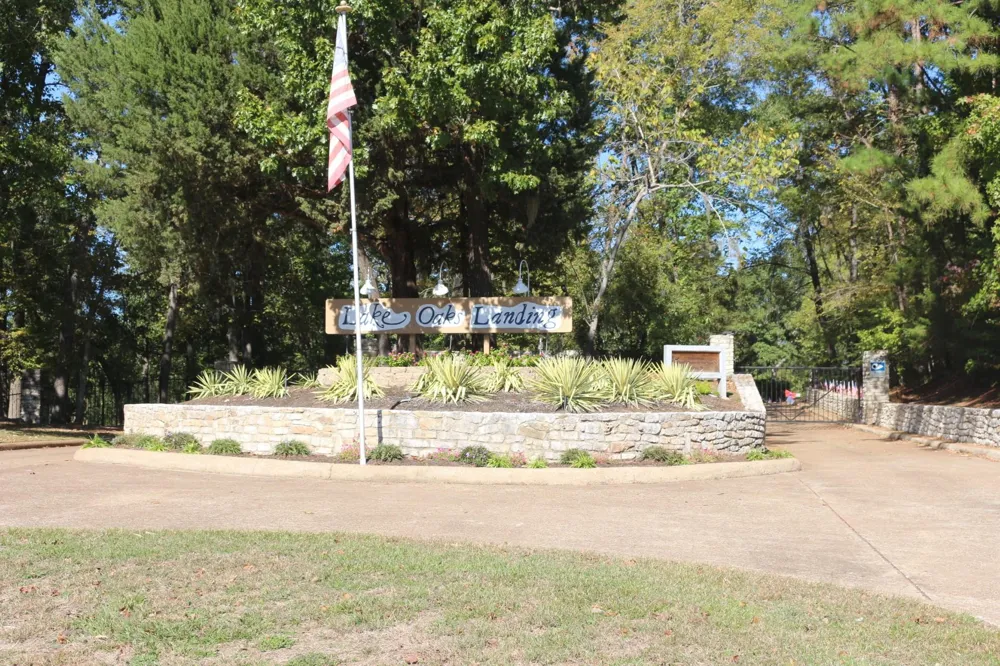 Lake Oaks Circle Coldspring, TX 77331