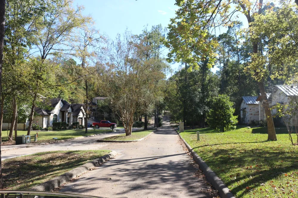 Lake Oaks Circle Coldspring, TX 77331