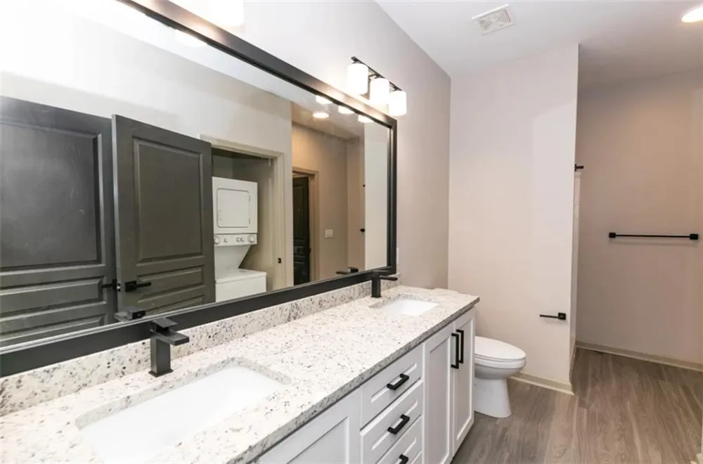 1000 Ashwood Parkways #1210 Dunwoody, GA 30338