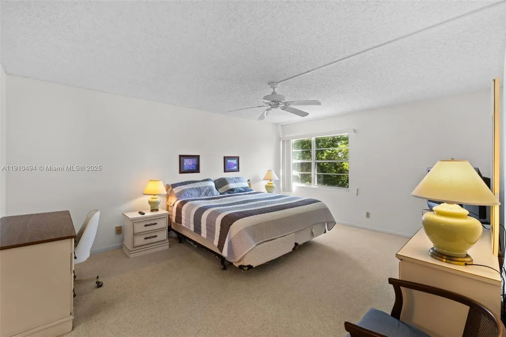 1087 Forest Lakes Drive #309 Naples, FL 34105