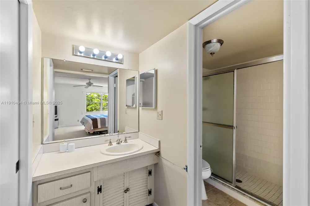 1087 Forest Lakes Drive #309 Naples, FL 34105