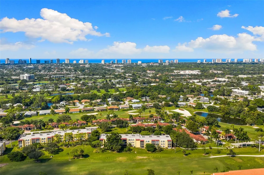 1087 Forest Lakes Drive #309 Naples, FL 34105