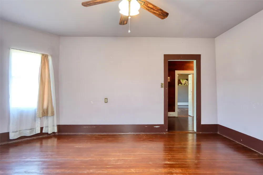 2620 State Highway 7 Chilton, TX 76632