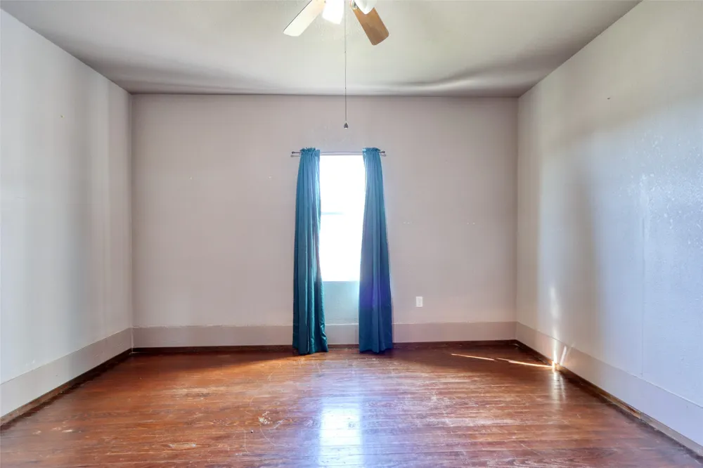 2620 State Highway 7 Chilton, TX 76632