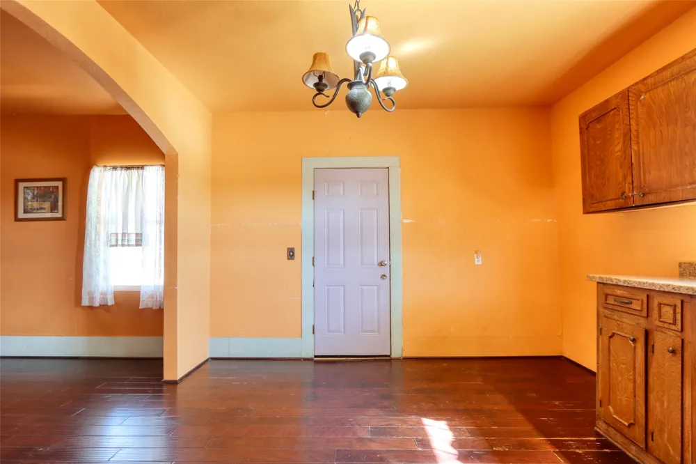 2620 State Highway 7 Chilton, TX 76632