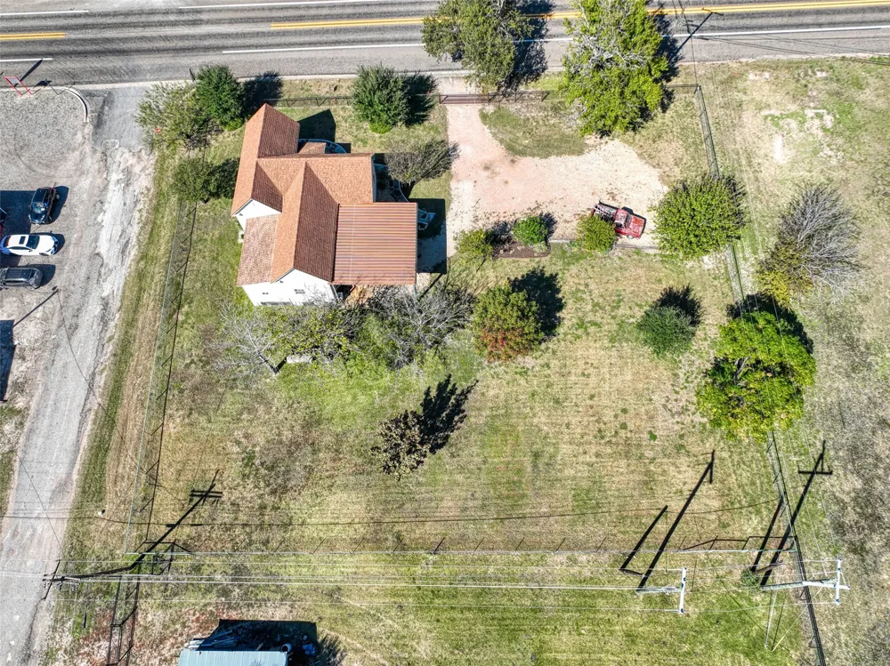 2620 State Highway 7 Chilton, TX 76632