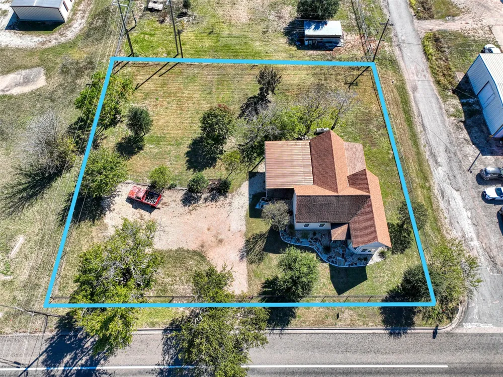 2620 State Highway 7 Chilton, TX 76632