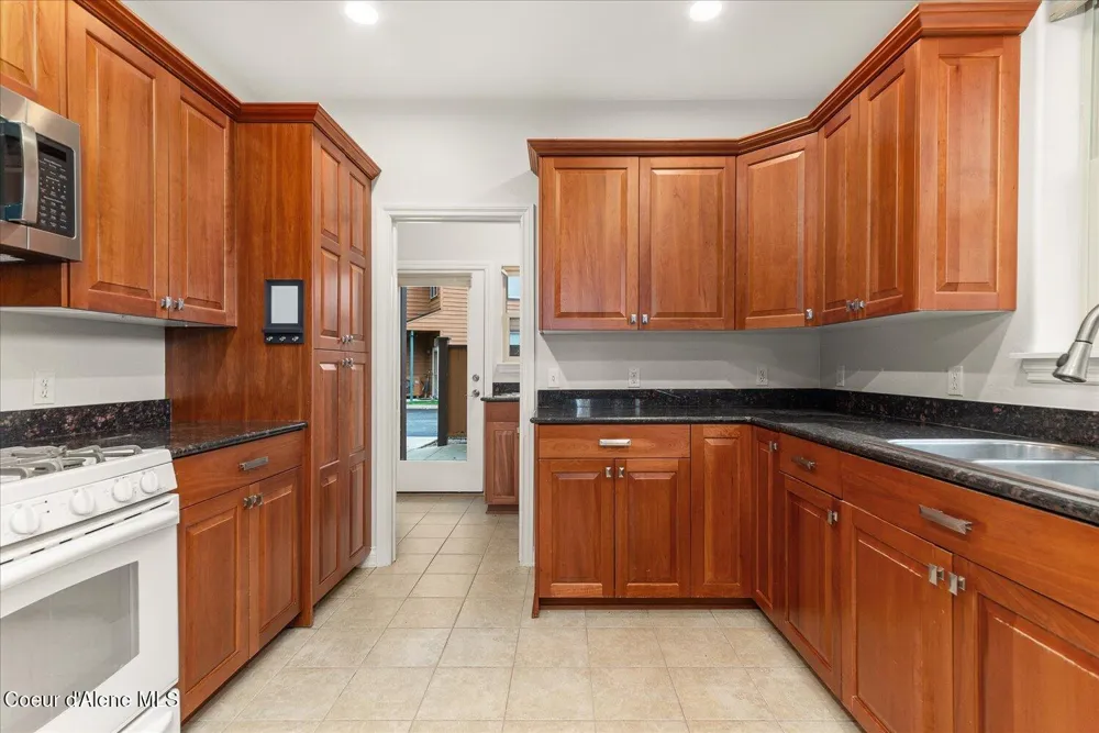 1004 Park Avenue #1004 Sandpoint, ID 83864