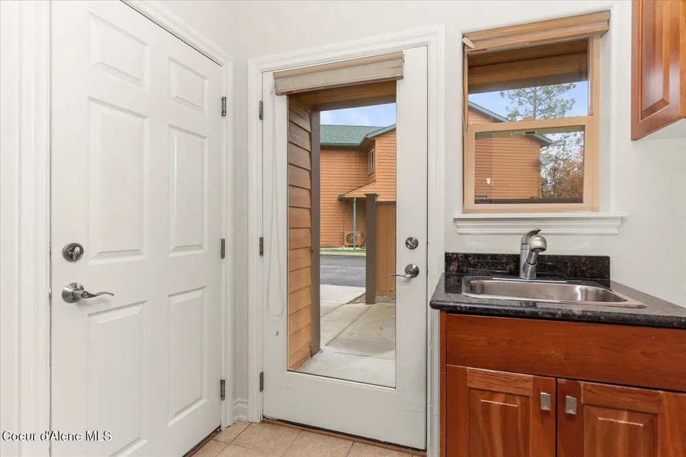 1004 Park Avenue #1004 Sandpoint, ID 83864