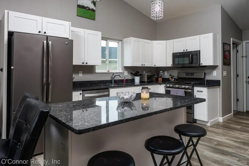 2007 Edward Lane E Kimball Township, MI 48074