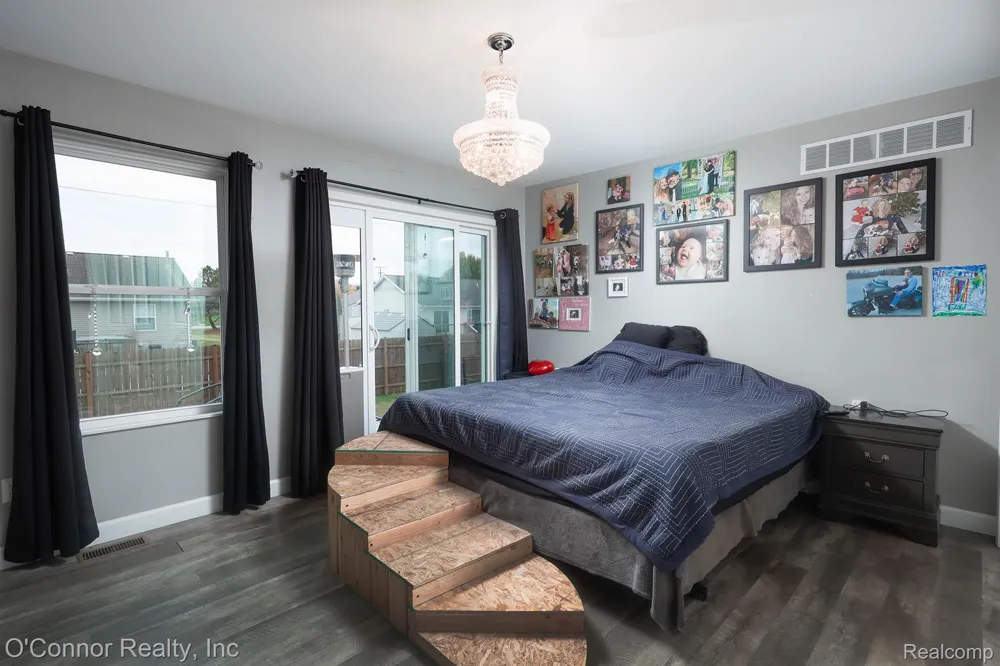 2007 Edward Lane E Kimball Township, MI 48074