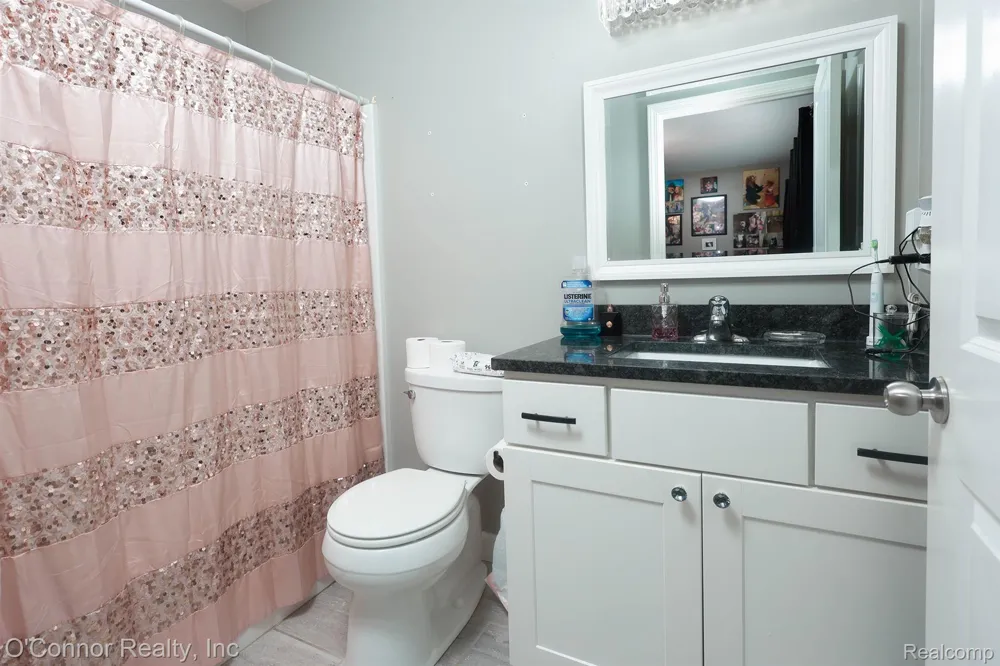2007 Edward Lane E Kimball Township, MI 48074