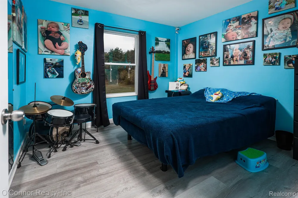 2007 Edward Lane E Kimball Township, MI 48074
