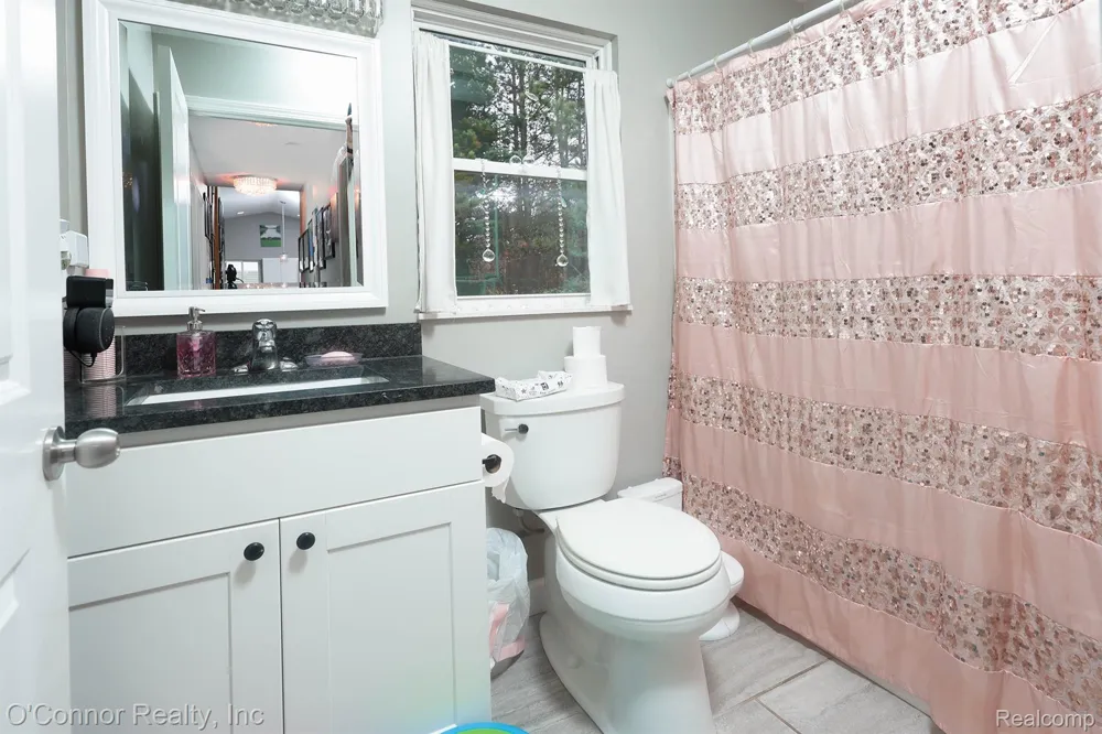 2007 Edward Lane E Kimball Township, MI 48074