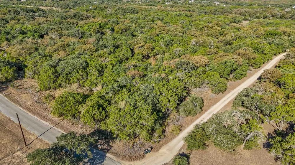 1306 Thousand Oaks Loop San Marcos, TX 78666