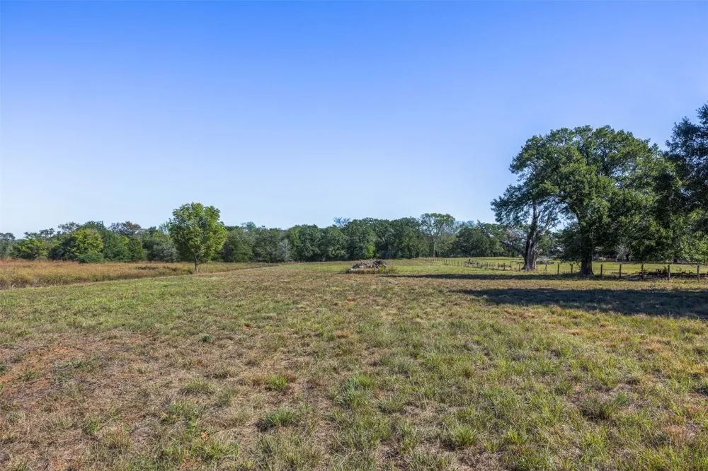 1572 St Hwy 36 N Highway Caldwell, TX 77836