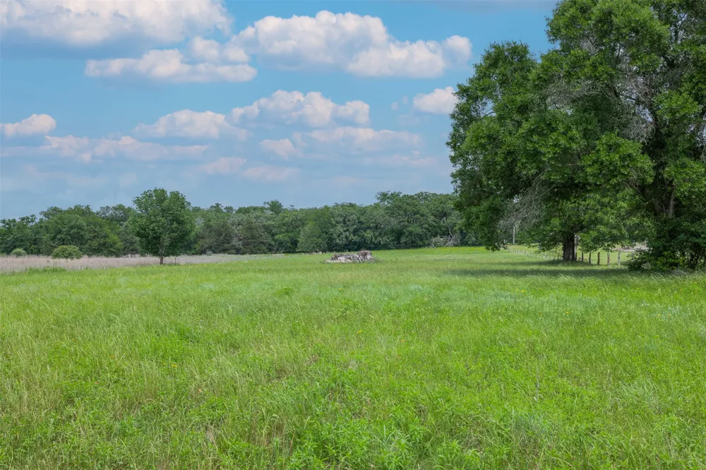 1572 St Hwy 36 N Highway Caldwell, TX 77836