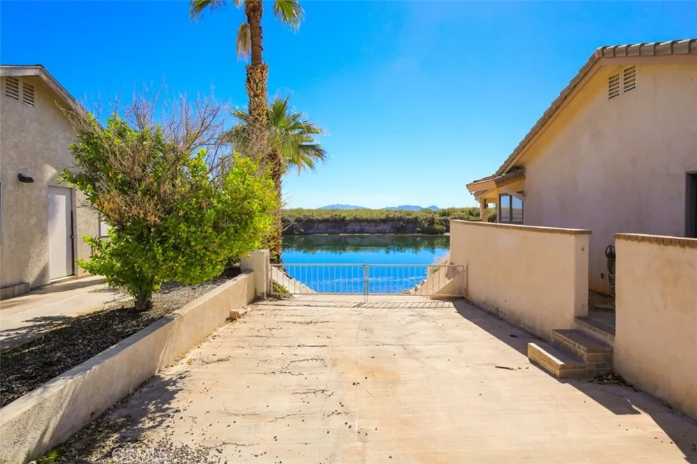 7449 Rio Vista Big River, CA 92242