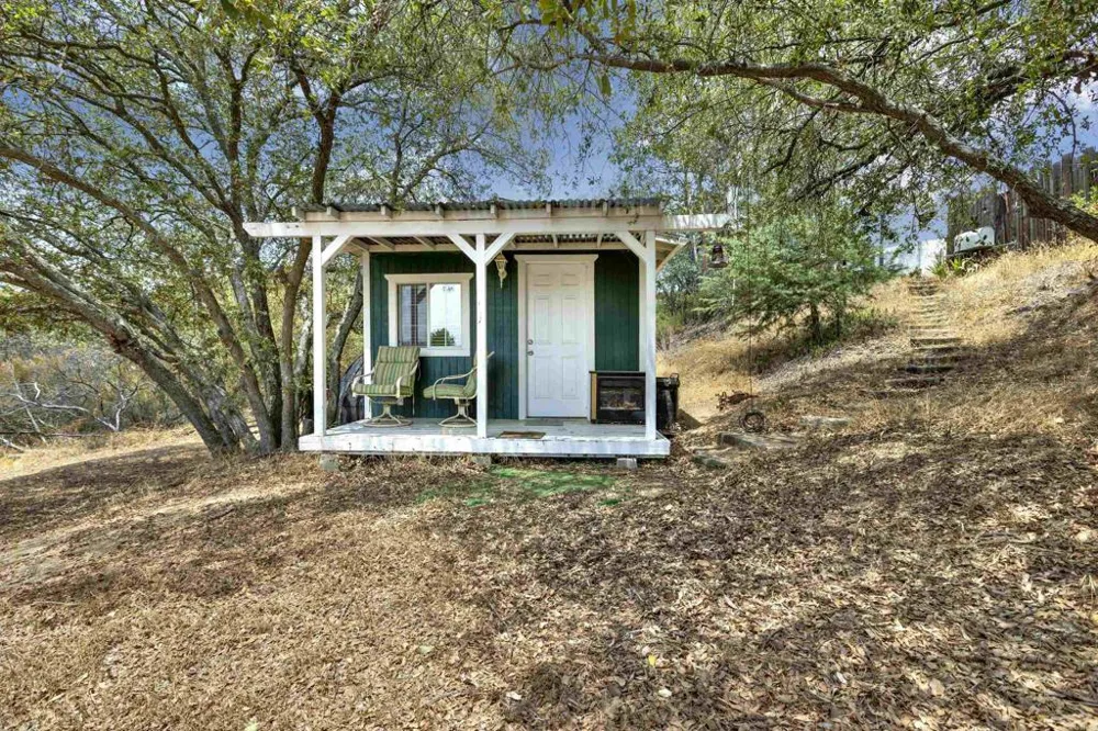 17368 Skyline Truck Trail Jamul, CA 91935
