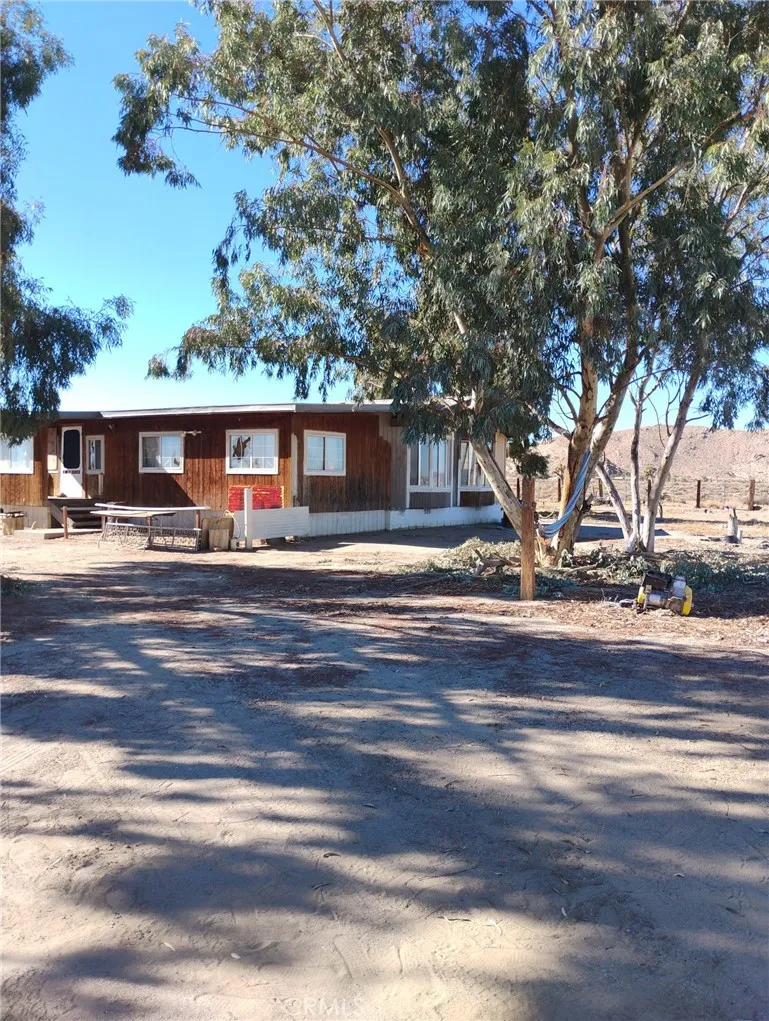 2551 Bella Vista Drive Adelanto, CA 92301