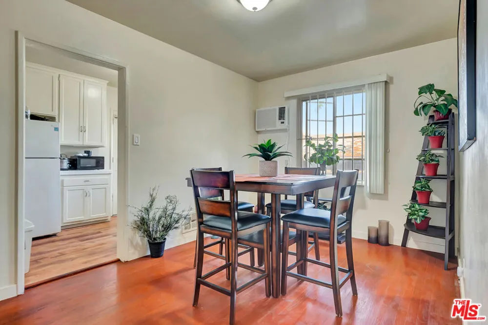 4034 Abourne Road #B Los Angeles, CA 90008